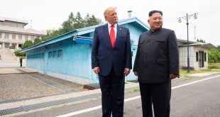 El presidente estadounidense se encuentra con el líder de la República Democrática Popular de Corea en la zona desmilitarizada que la separa de Corea del Sur.