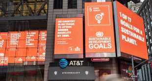 Paneles electrónicos con imágenes de los Objetivos de Desarrollo Sostenible (ODS) en Times Square, Nueva York. (19 de septiembre de 2019)