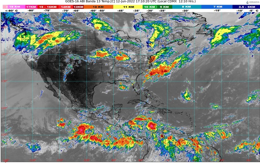 Cielo Medio Nublado A Nublado La Mayor Parte Del D A Con Lluvias