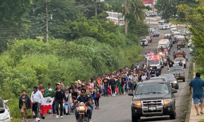 Caravana-migrantes-920x554
