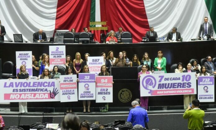1078494_Sesion-Diputados-Ley-Feminicidio_web-920x554