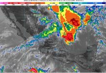 Intervalos de chubascos (5 a 25 mm): Michoacán. Temperaturas máximas de 40 a 45: (centro)