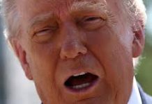 Donald Trump, emitió orden ejecutiva para que limitar los servicios financieros y el acceso a crédito a los migrantes