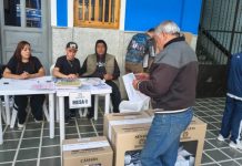 Con 99% de los votos escrutados, la derecha colombiana tomó la delantera en la primera vuelta presidencial