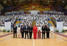 A poner sus conocimientos al servicio de de las personas que más lo necesitan, convoca Yarabí Avila a egresadas y egresados como médicos cirujanos