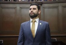 Celebra Octavio Ocampo reforma que protege la salud de las madres y recién nacidos en Michoacán