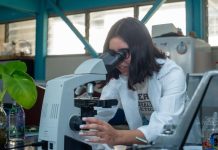 Resaltan estudiantes, apoyo a la ciencia y la investigación enl a administración de Yarabí Avila
