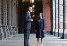 Sheinbaum se reúne con Felipe VI en Palacio Nacional