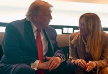 Trump asegura que accedió a fotografiarse con Meloni porque le dio “pena” y provoca una crisis diplomática con Italia