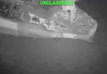 EE.UU. intercepta con un misil un petrolero que iba rumbo a la isla iraní de Jark e Irán responde con ataques a sus bases