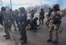 Ordenan al ICE suspender de inmediato controles de tráfico