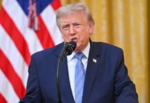 Trump vuelve a amenazar a la Unión Europea con subir los aranceles por “robar” a las grandes empresas de EE.UU.