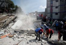 Suben a 3.685 los muertos por los terremotos en Venezuela