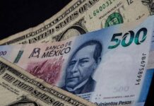 Este miércoles el tipo de cambio se ubica en las 17.49 unidades por dólar y en ventanillas de los bancos Banamex se vende hasta en 17.93 pesos