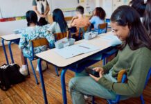 SEP prohibe el uso de celulares en escuelas