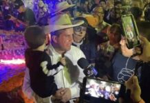 Fiscalía pide a Grecia Quiroz celulares de Carlos Manzo