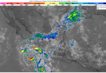 Chubascos con lluvias puntuales fuertes (25 a 50 mm): Michoacán (costa)