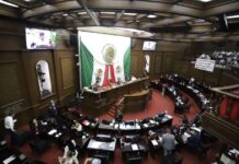 Al Hospital de la Mujer y al doctor Juan Abraham Bermúdez, Condecoración al Mérito Medico “Manuel Martínez Báez”