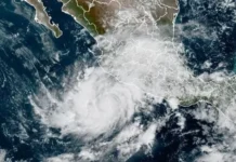 Huracán Simón: Suspenden actividades en 24 municipios de los estados de Jalisco, Nayarit, Colima y Michoacán desde las 16:00 horas